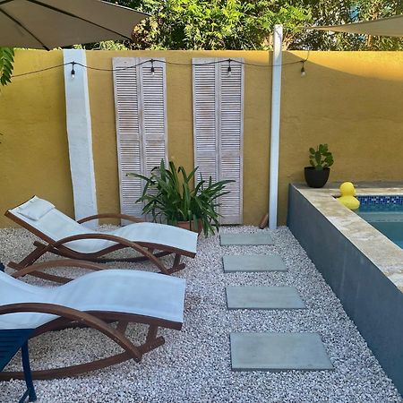Historic Building The Palm Backyard Studio-Apartment Willemstad, Curacao Feel Home Away From Home Eksteriør bilde